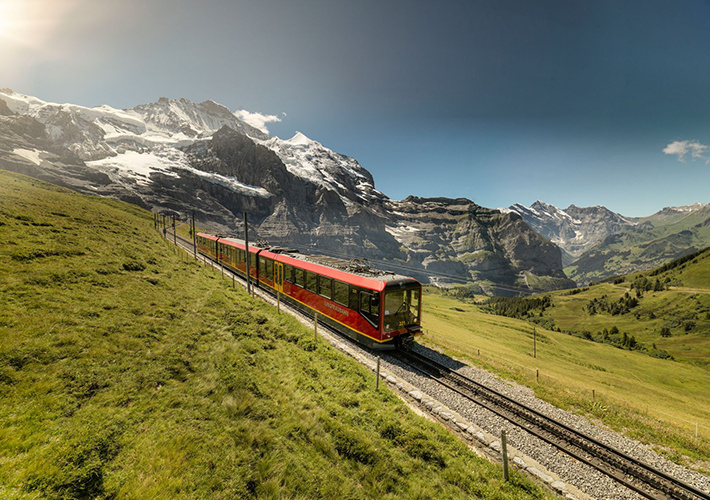 foto noticia ABB presenta en Rail Live sus últimos desarrollos tecnológicos para el sector ferroviario y el de la movilidad sostenible.